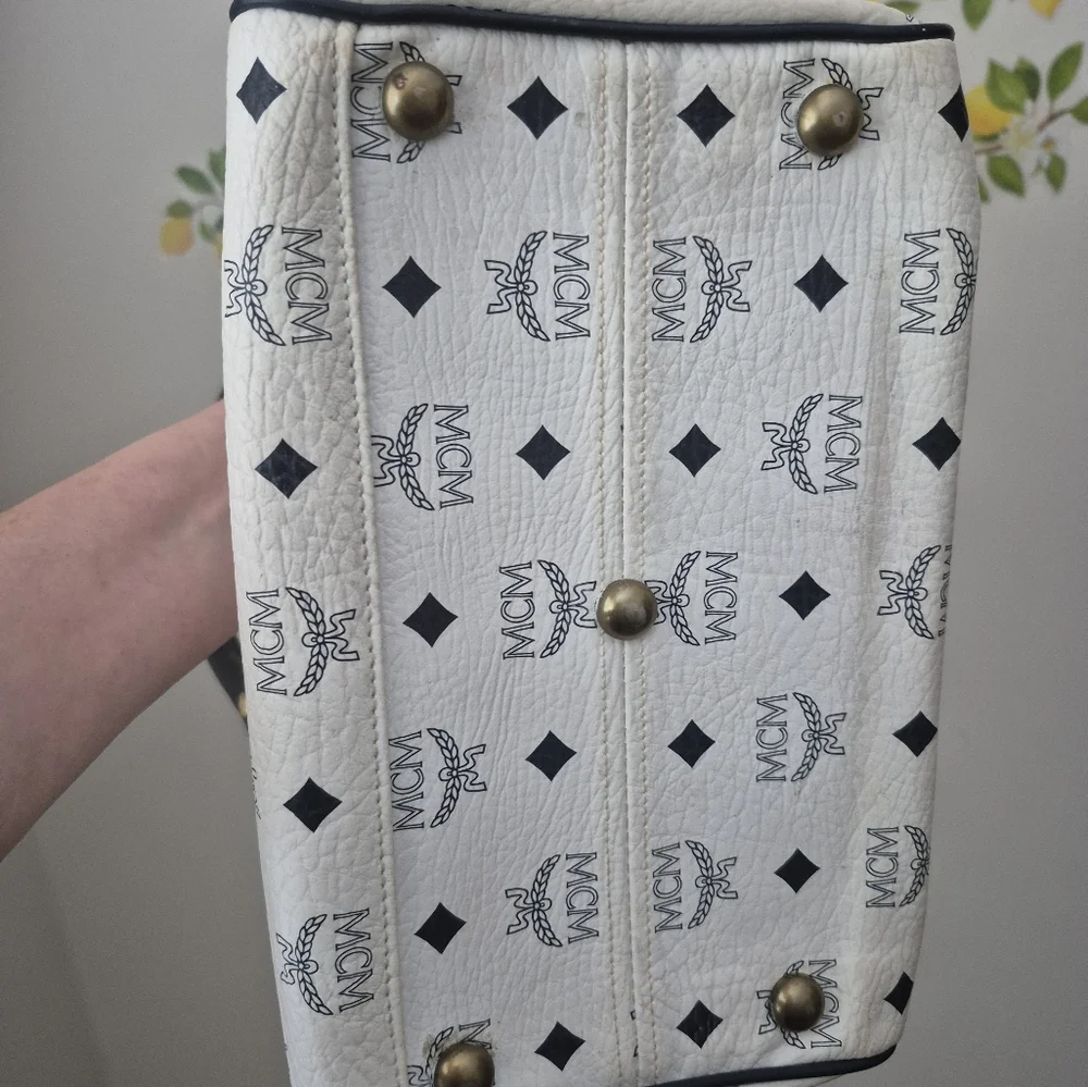 MCM Purse - Picture 7 of 11